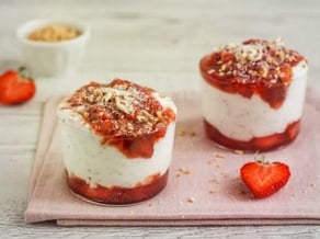 Chia pudding<br>with strawberries and coconut milk