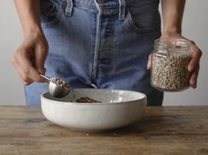 Herzhaftes Knuspermüsli<br>mit Red Delicious