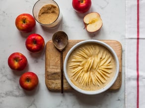 Cremiger, veganer Kuchen<br>mit Bonita-Äpfeln