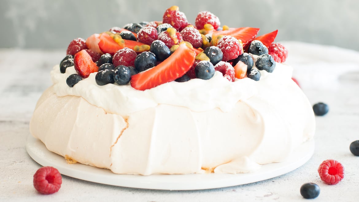 Pavlova with berries from Val Venosta and passion fruit