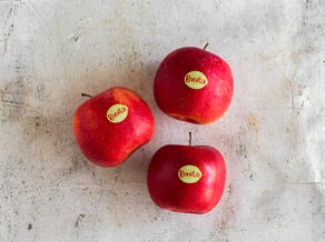 Bonita apple chips with cinnamon