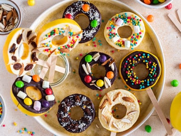 Donut de manzana en palito con manzanas Golden Delicious Val Venosta