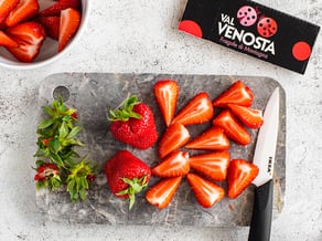 Burrata with Val Venosta strawberries and balsamic vinegar