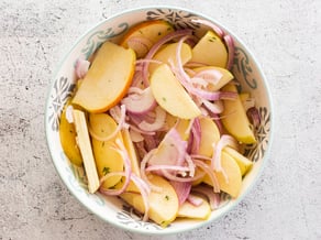 Focaccia con manzanas Golden Delicious Val Venosta y cebollas