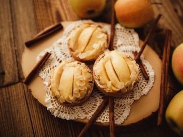 Tartlette mit Vanillecreme und Golden Delicious-Äpfeln aus dem Vinschgau