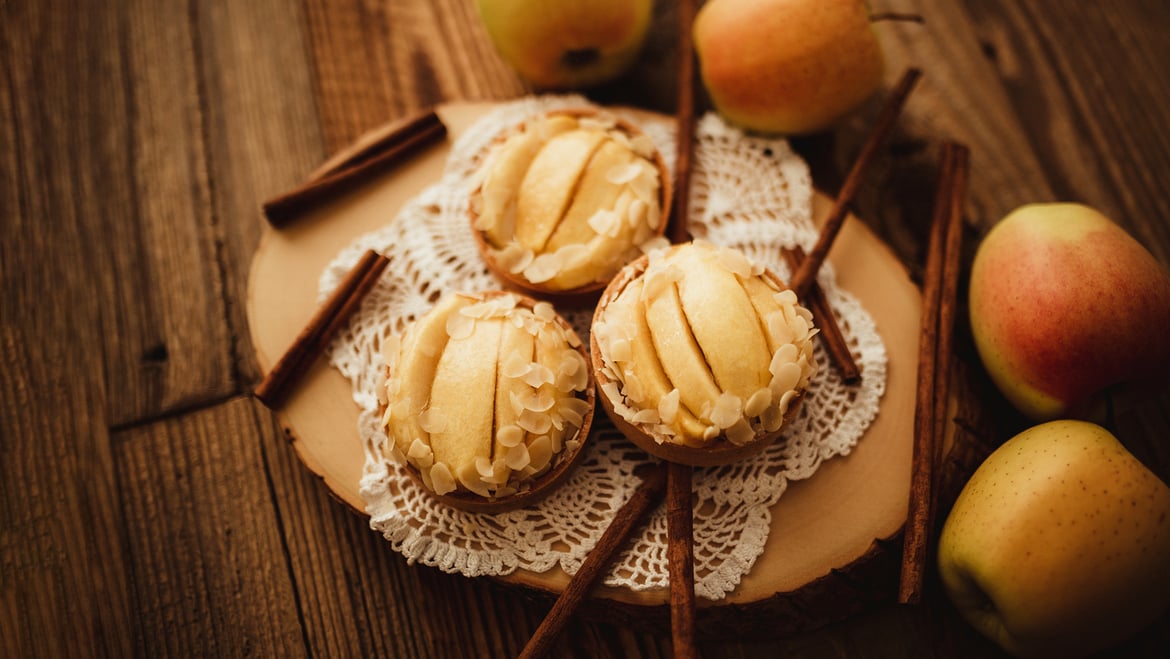 Tartaletas con crema de vainilla y manzanas Golden Delicious Val Venosta