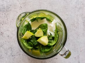 Grüner Smoothie mit Granny Smith Äpfeln