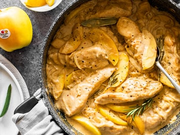 Chicken with Golden Delicious Apples